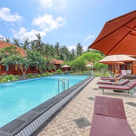 Putri Nusa Beach Ped Exteriör bild