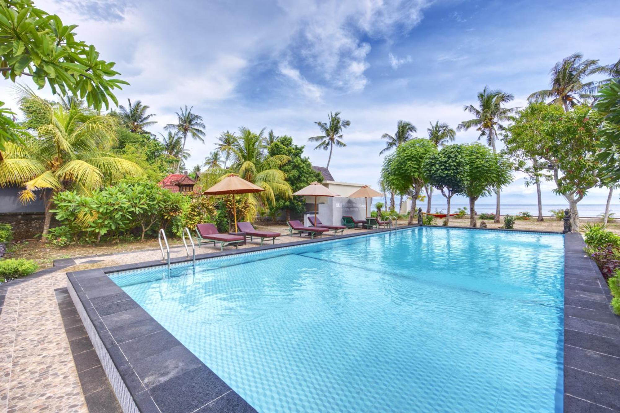 Putri Nusa Beach Ped Exteriör bild