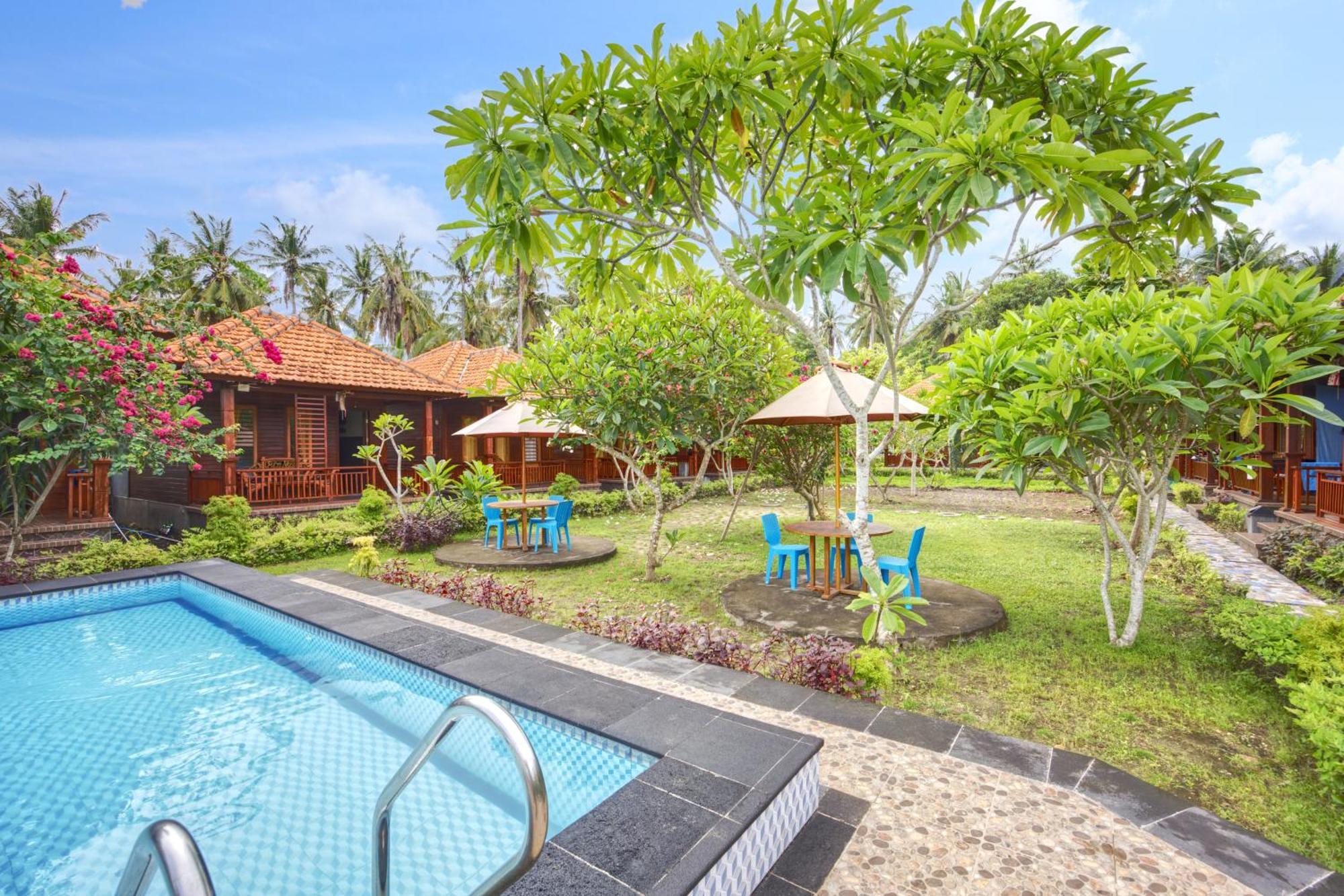 Putri Nusa Beach Ped Exteriör bild