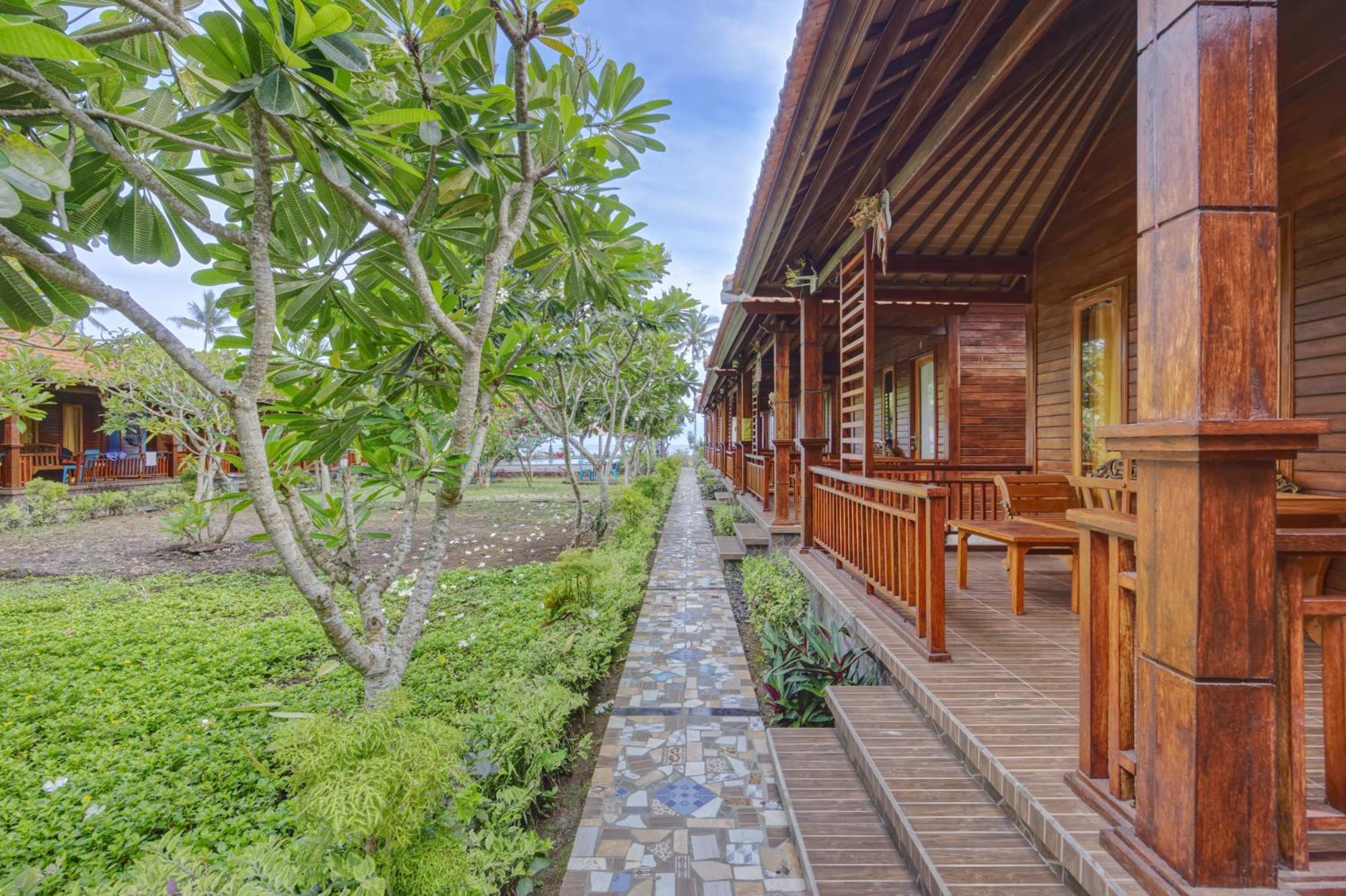 Putri Nusa Beach Ped Exteriör bild